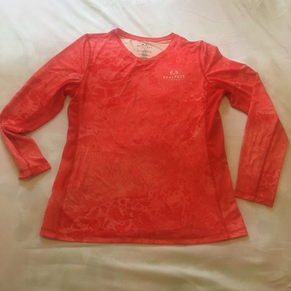 NWOT M  Realtree Swim Sun protect Rashguard performance light fast dry Size M